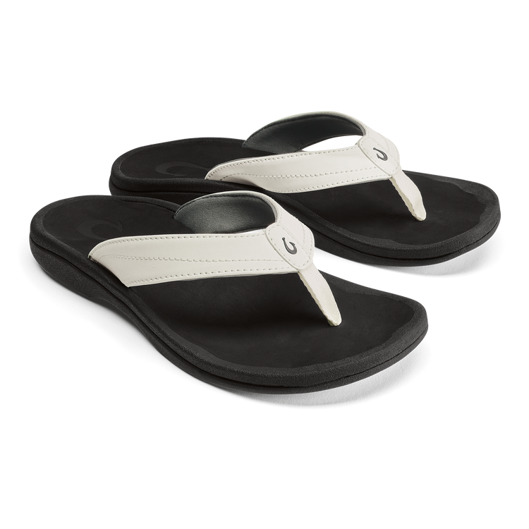 OluKai Women's 'Ohana Flip-Flops Bright White/Black