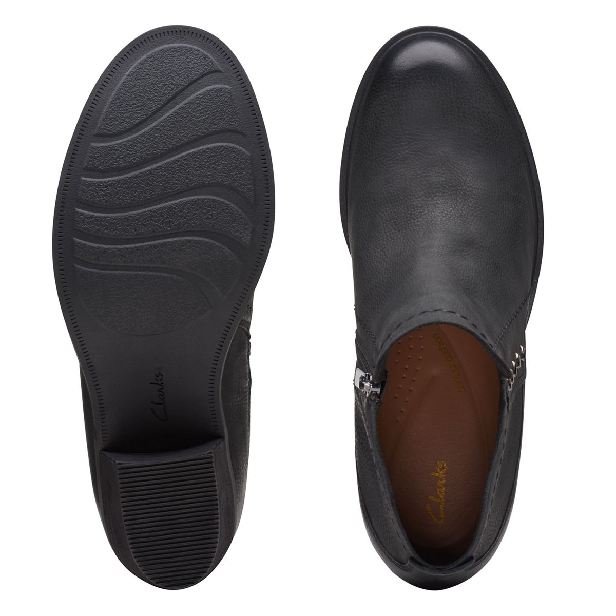 Clarks Women's Neva Lo Boots Black