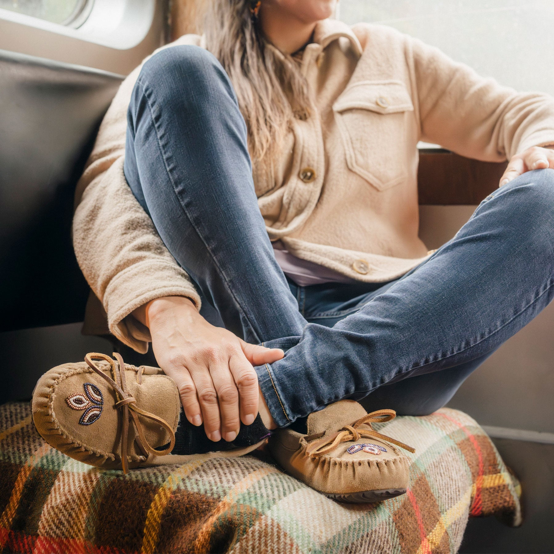 Manitobah Women's Kayak Cozy Moccasin Oak