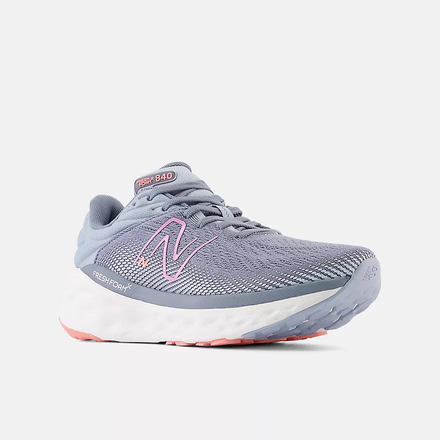 New Balance Women's Fresh Foam X 840v1 Runners Grey Pink