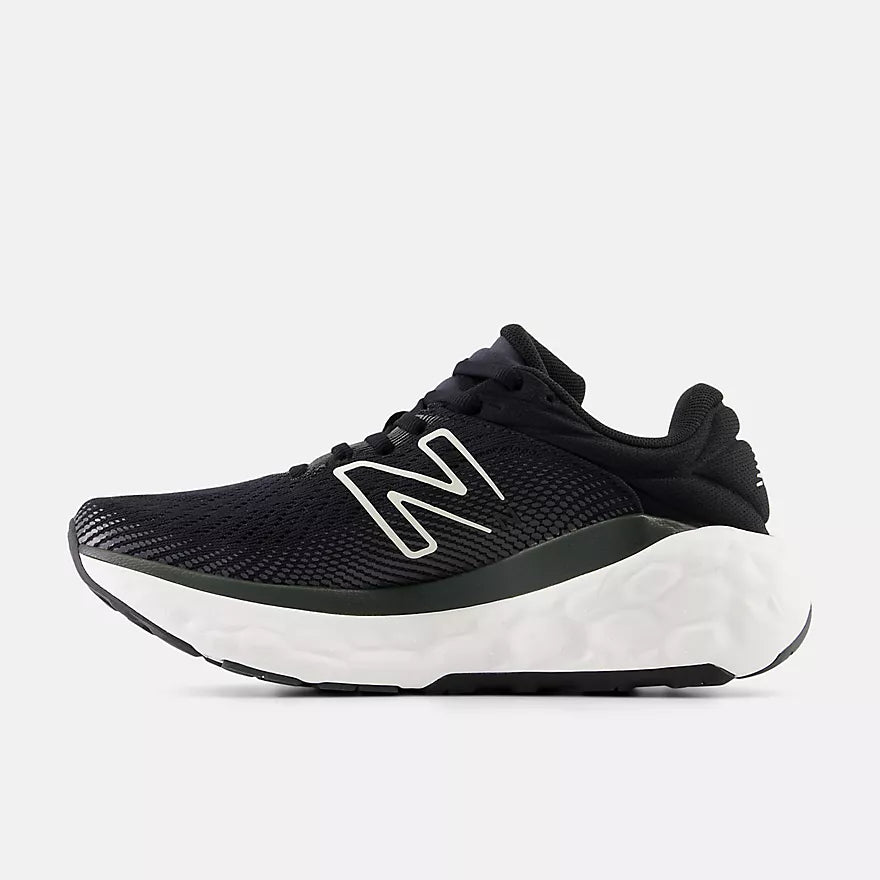 New Balance Women's Fresh Foam X 840v1 Runners Black Grey