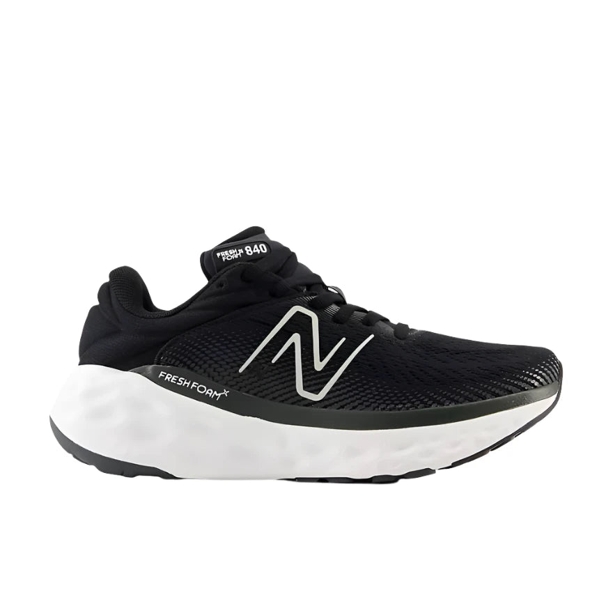 New Balance Women's Fresh Foam X 840v1 Runners Black Grey