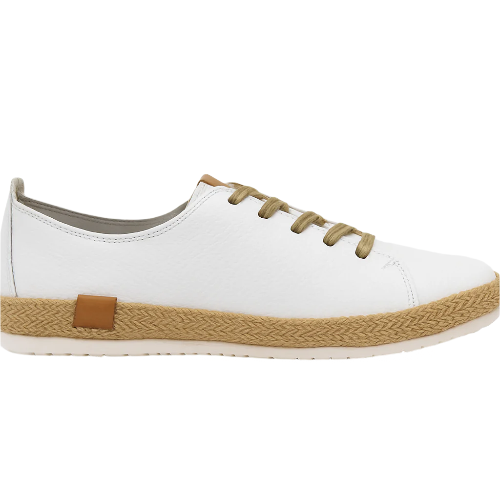 Volks Walkers Women's 110 Shoes White