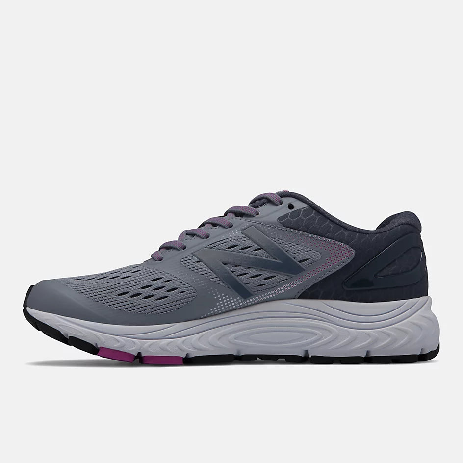New Balance Women's 840v5 Runner