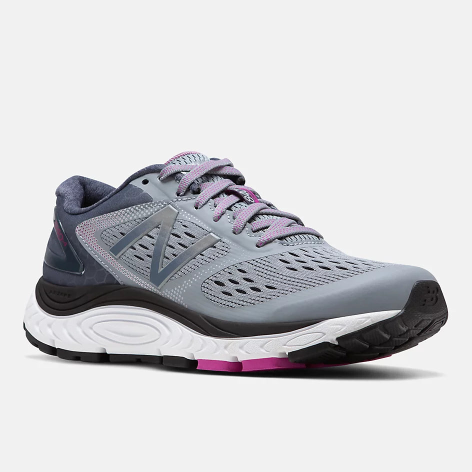 New Balance Women s 840v5 Runner