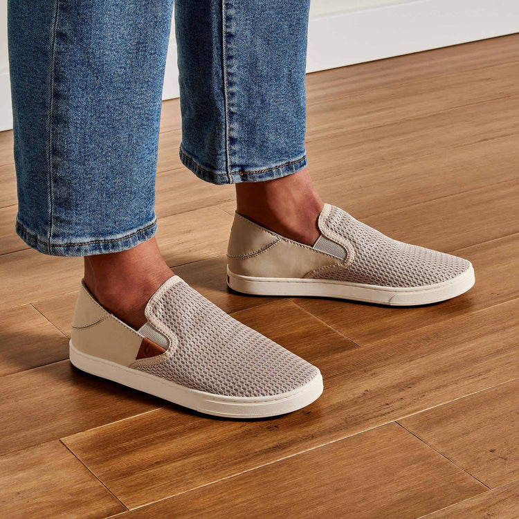 OluKai Women's Pehuea Sneakers Tapa
