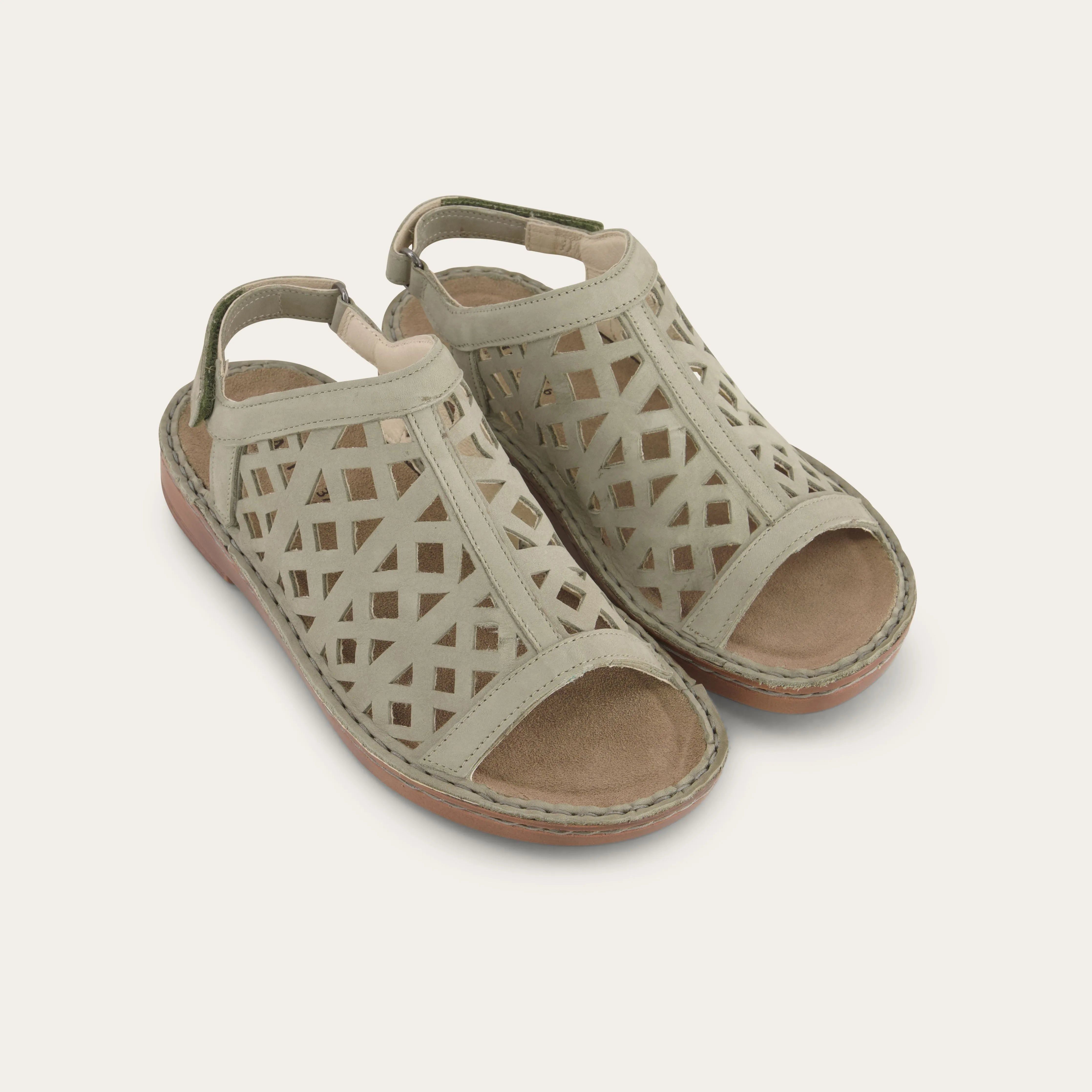 Naot Women's Amadora Sandals Sage Nubuck