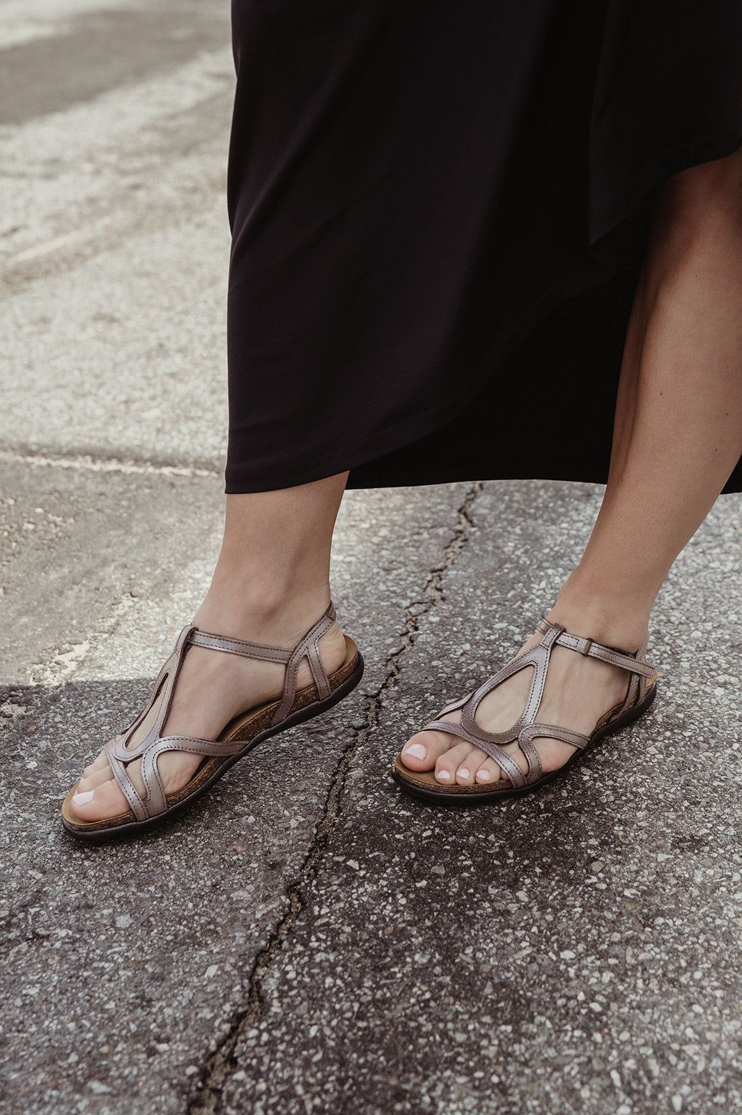 Naot Women's Dorith Sandals Silver Threads Leather