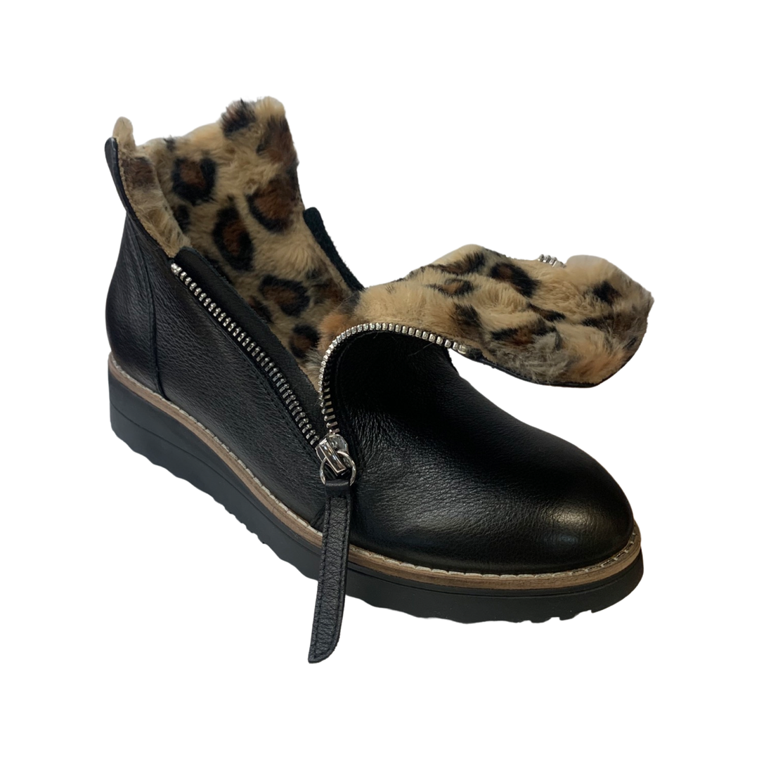 Django & Juliette Women's Opal Boots Black