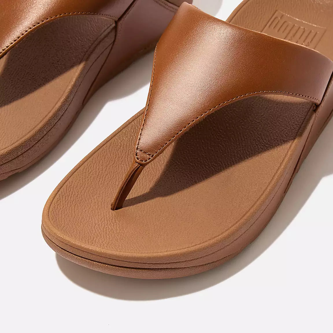 Fitflop Women's Lulu Leather Toe-Post Sandals Light Tan