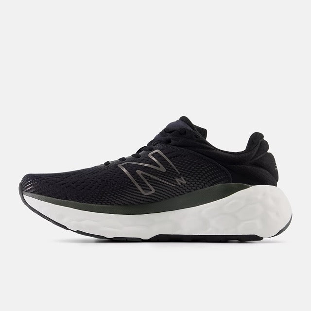 New Balance Men's 840FLK Runners Grey Black