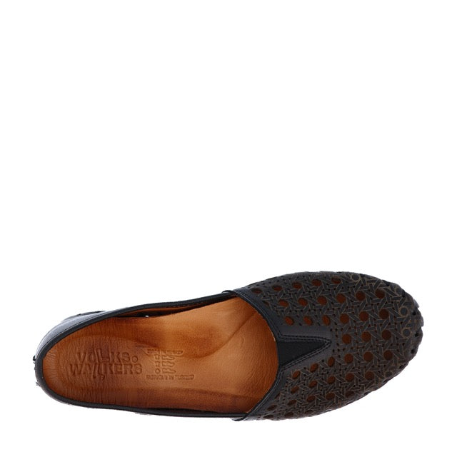 Volks Walkers Women's 1162 Slip-On Black