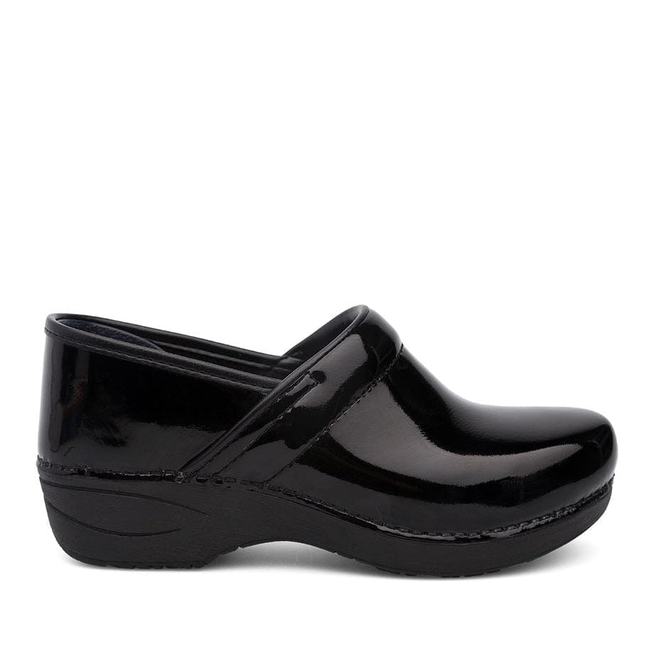Dansko Women's XP 2.0 Clogs Patent Black