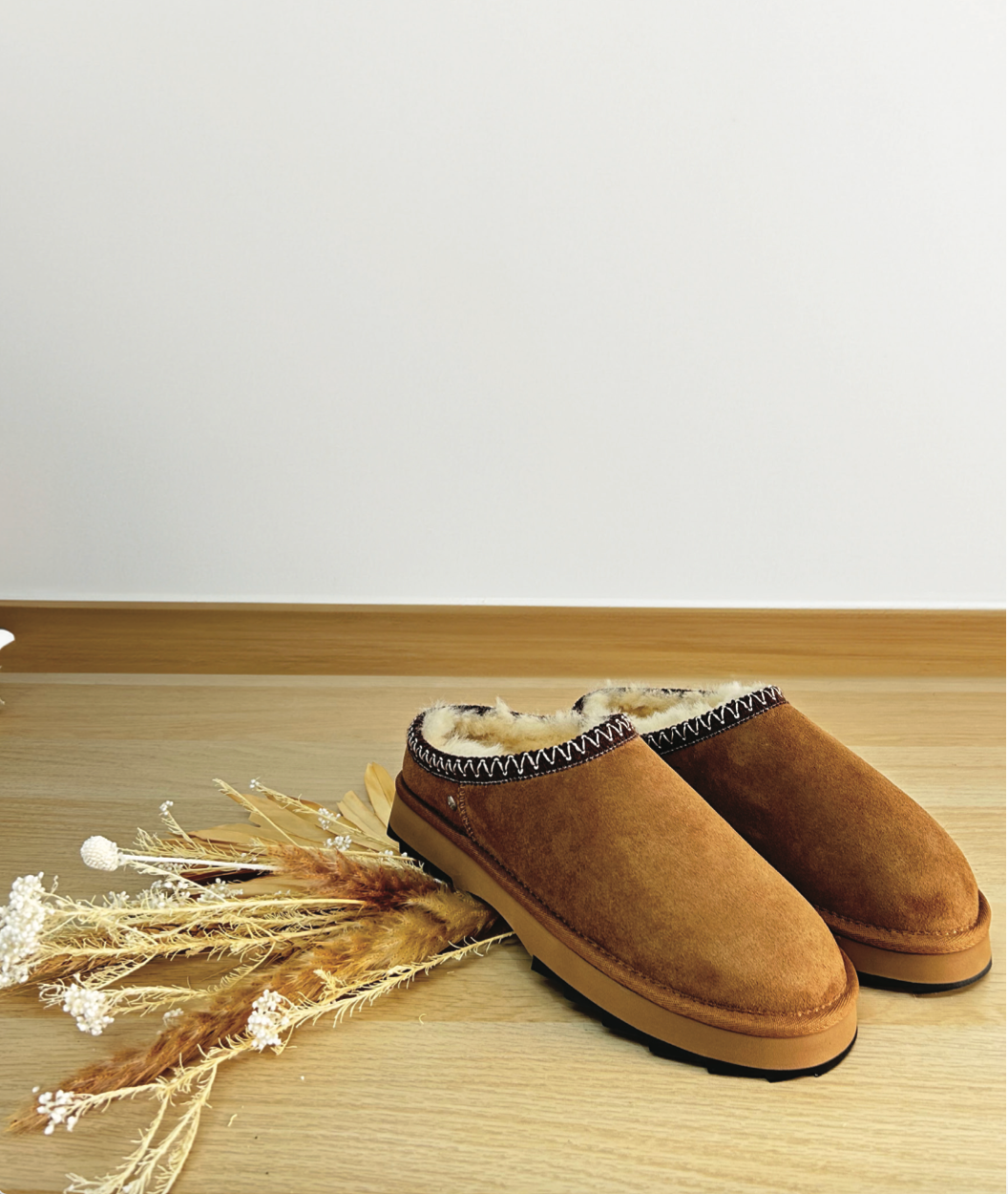 Emu Australia Women's Sharky Scuff Slippers Chestnut