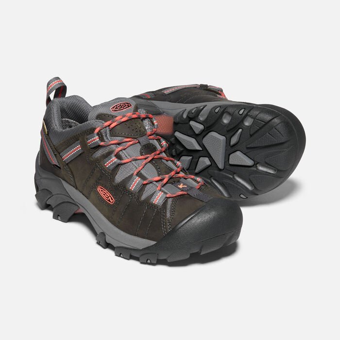 Keen Women's Targhee II Waterproof Hiking Shoes