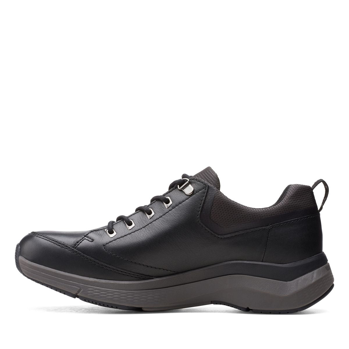 Clarks Men's Wave 2.0 Vibe Waterproof Casual Shoes